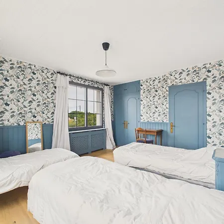 700 M De La Plage, Maison Pour 8, Jardin * L'Epine (Vendee)